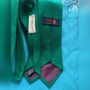 🍀 Rooster Ruffler Wool Kelly Green Fabric Tie
